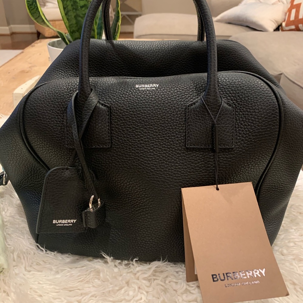 Burberry Authentic Cube Large Black